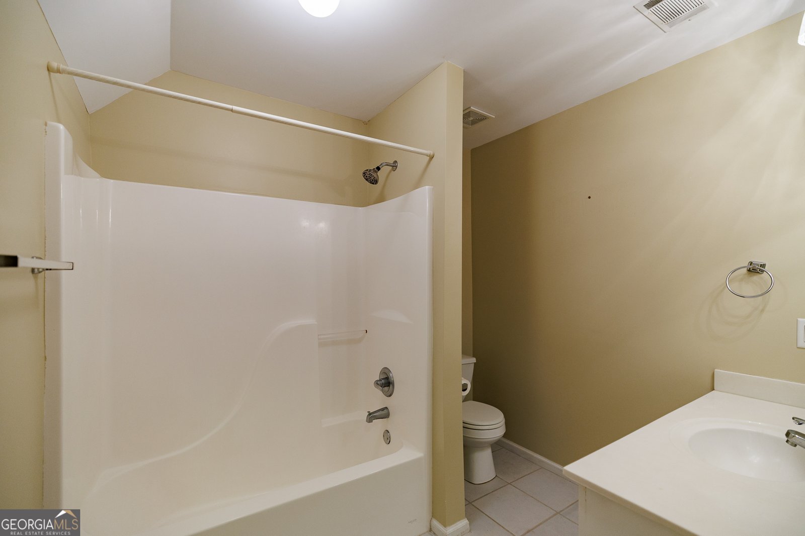 115 Crystal Creek Court Hull - 23