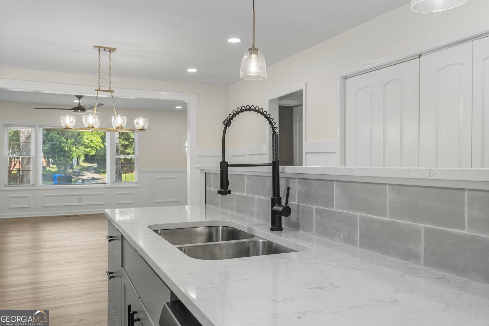 4444 St. Francis Avenue Columbus - 11