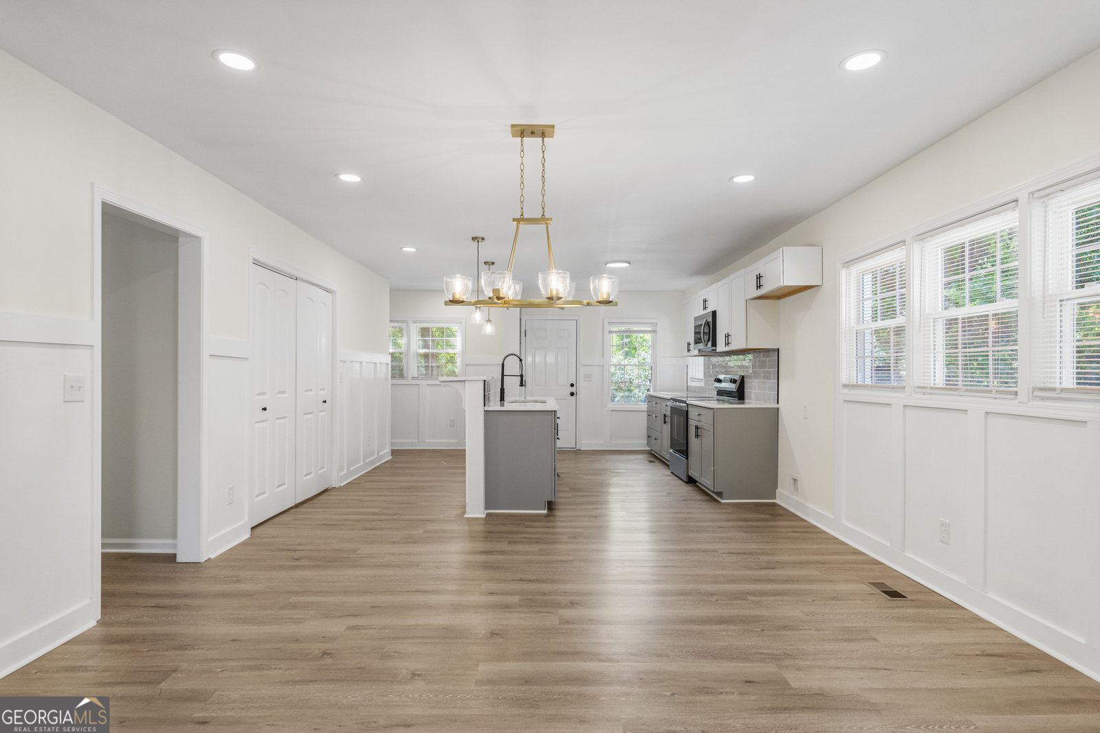 4444 St. Francis Avenue Columbus - 8