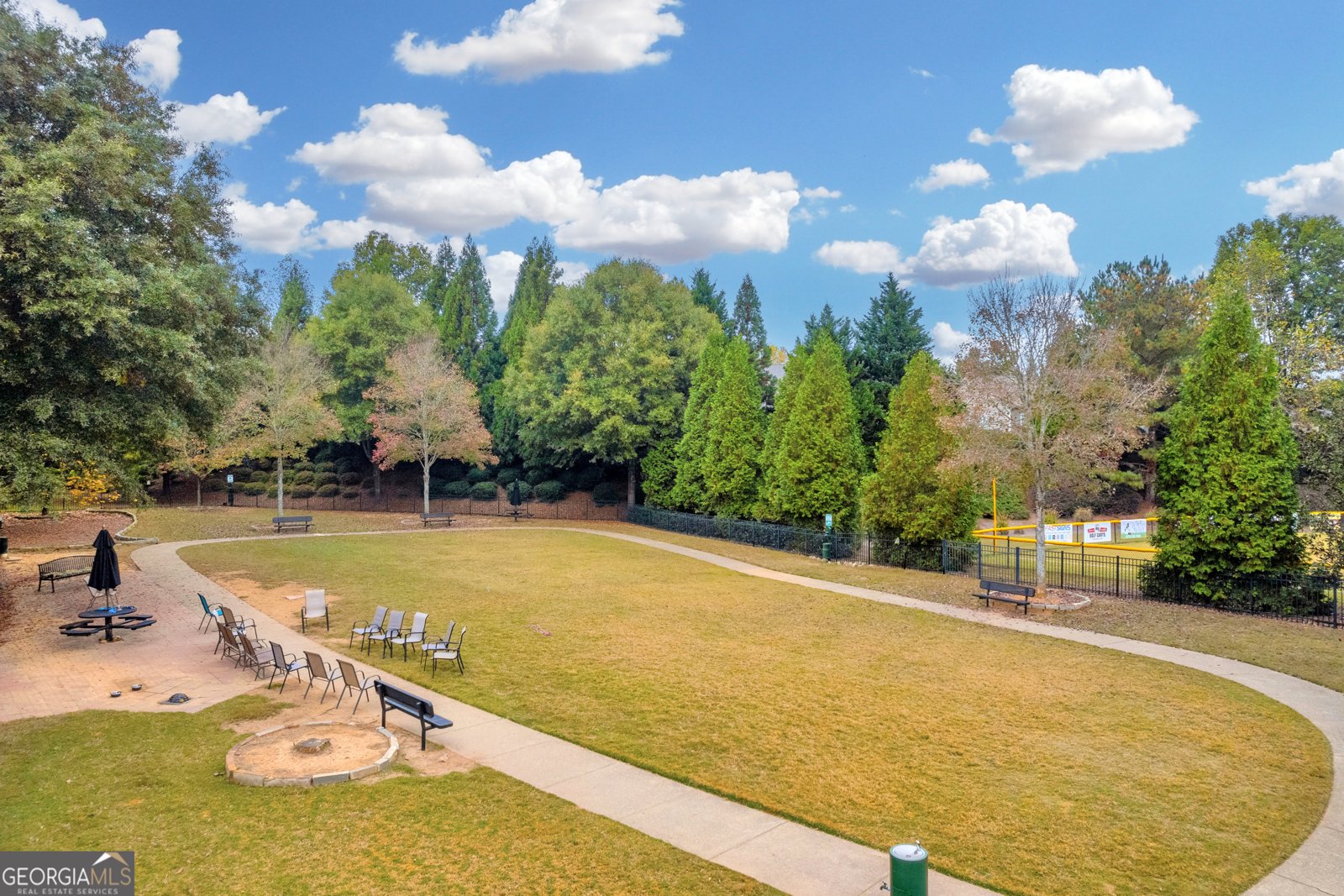 6208 Longleaf Drive Hoschton - 38