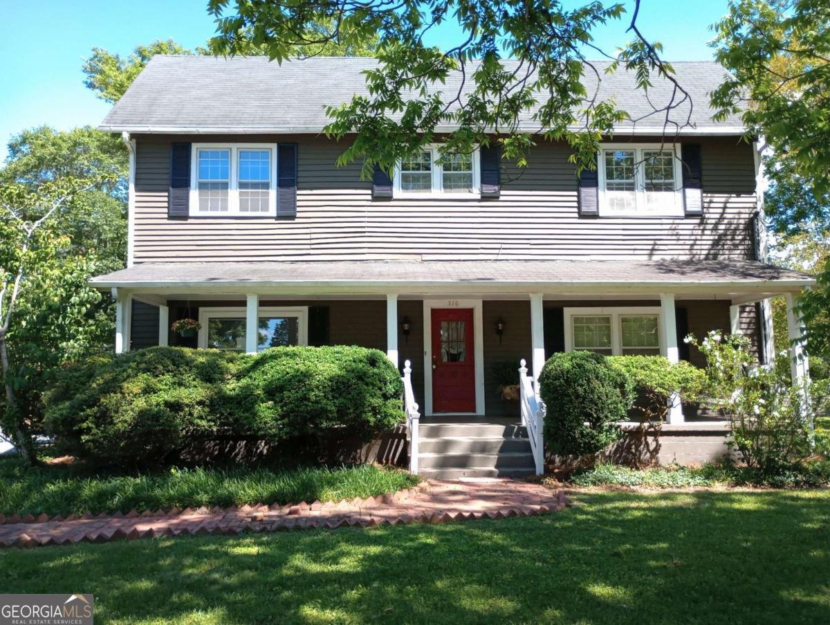 516 Longview Street Carrollton - 1
