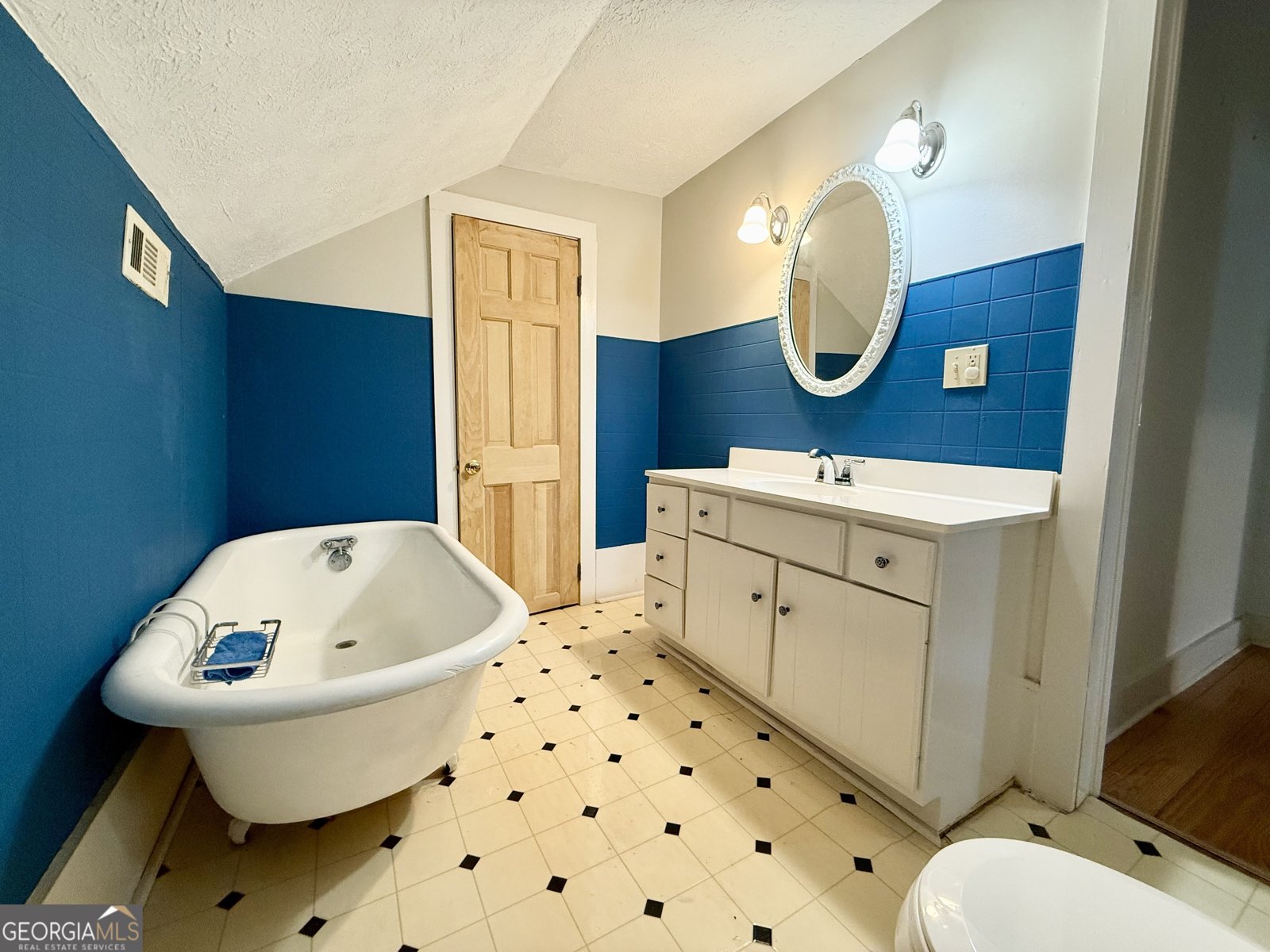 516 Longview Street Carrollton - 14