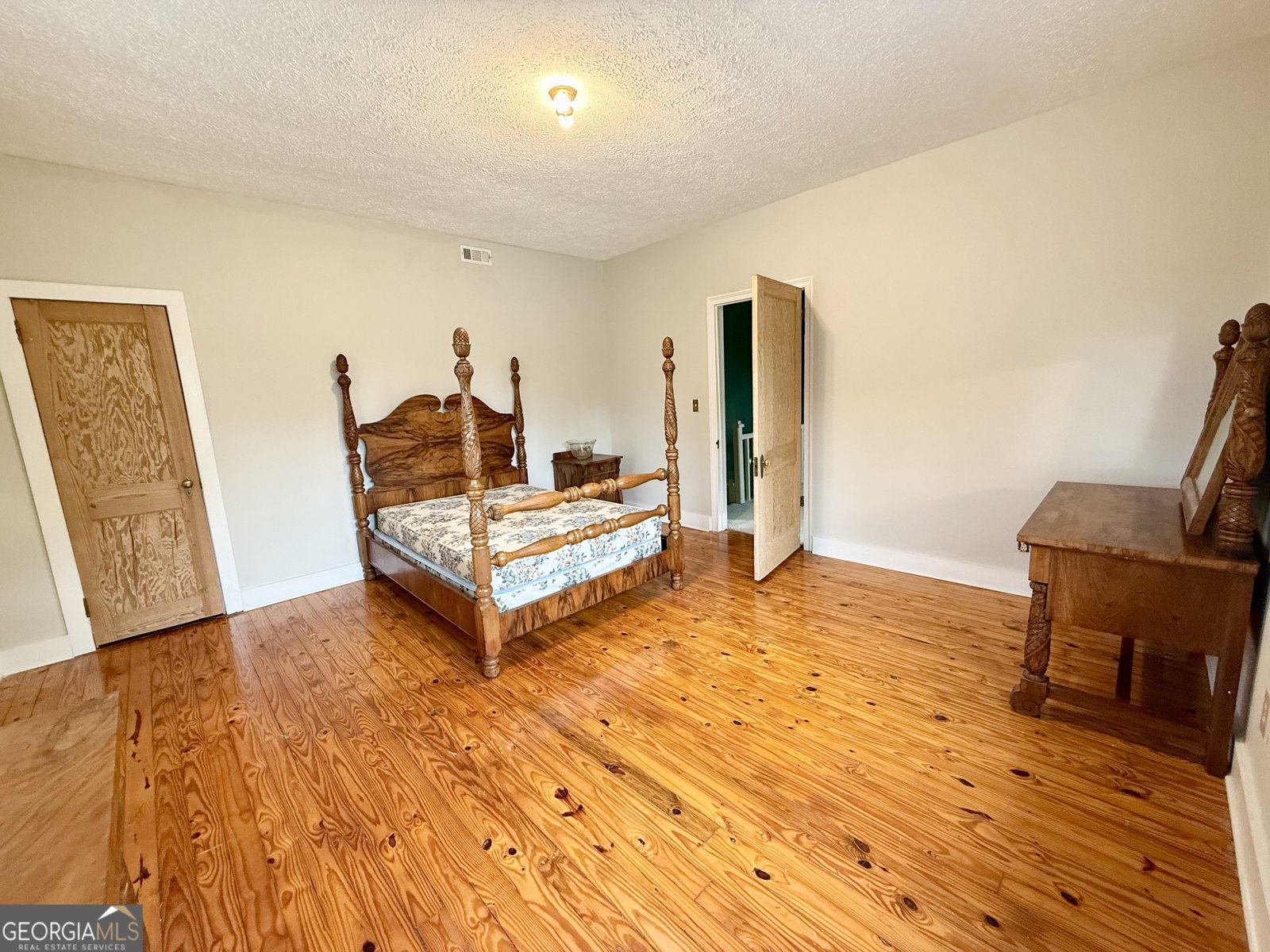 516 Longview Street Carrollton - 16