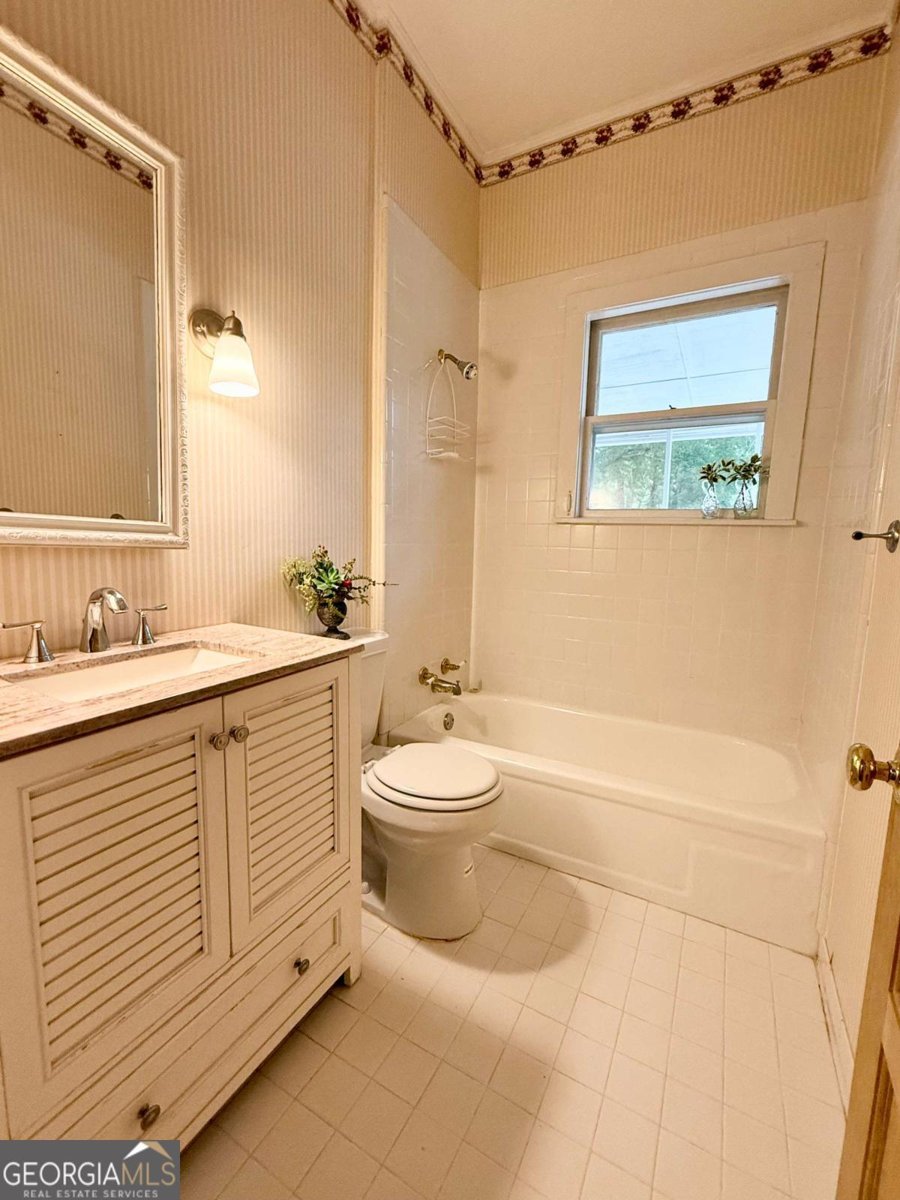 516 Longview Street Carrollton - 8