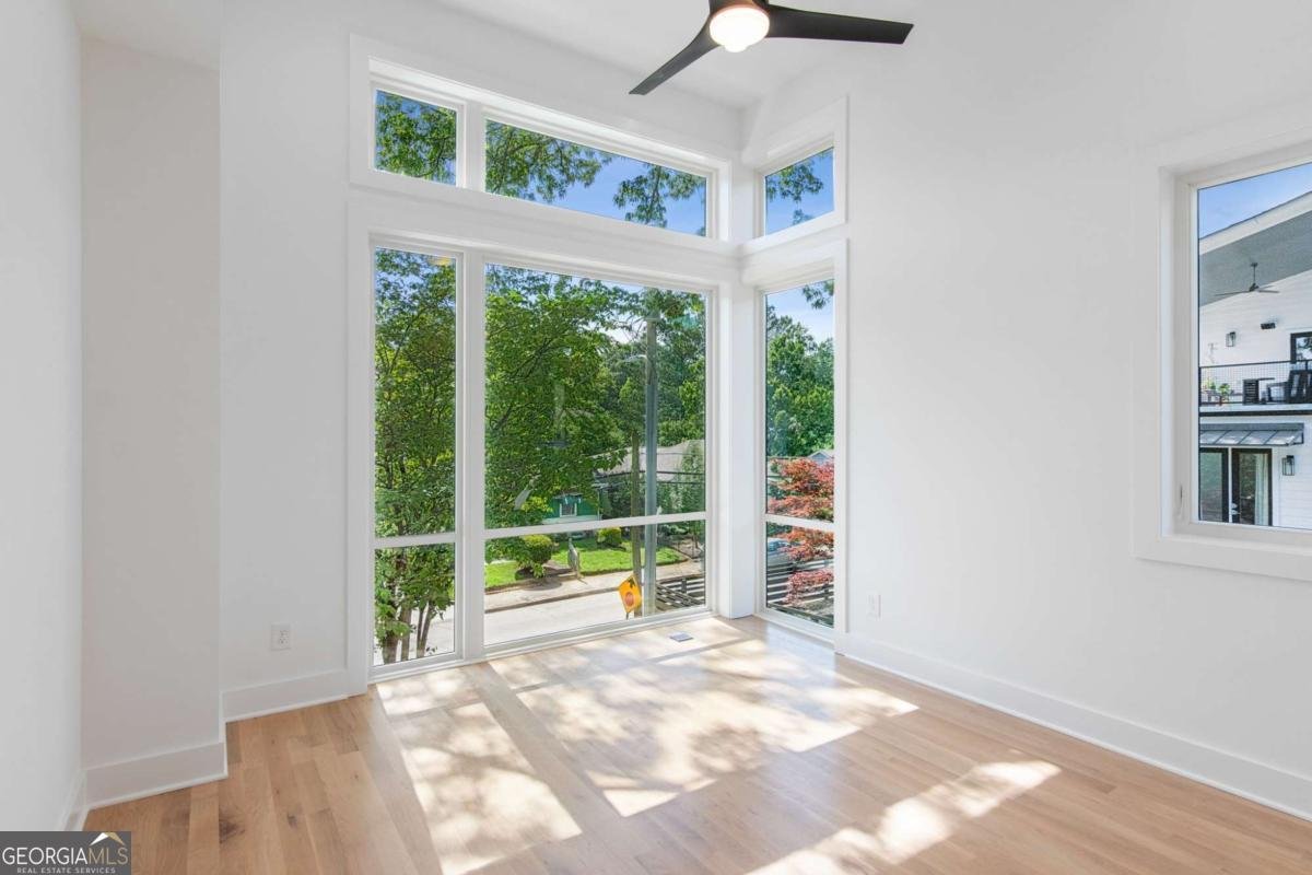 81 Walthall Street Atlanta - 12