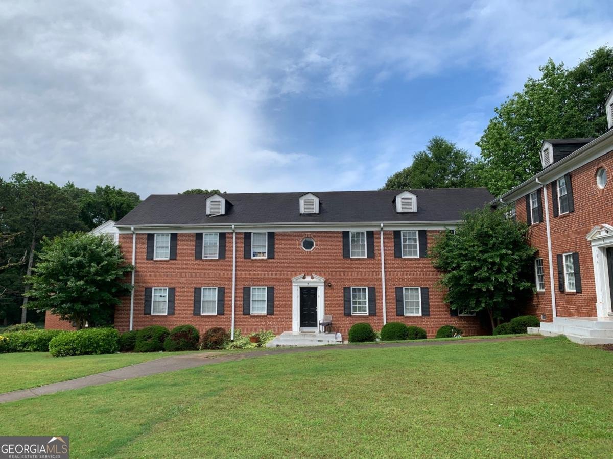 2367 Cascade Road Atlanta - 1