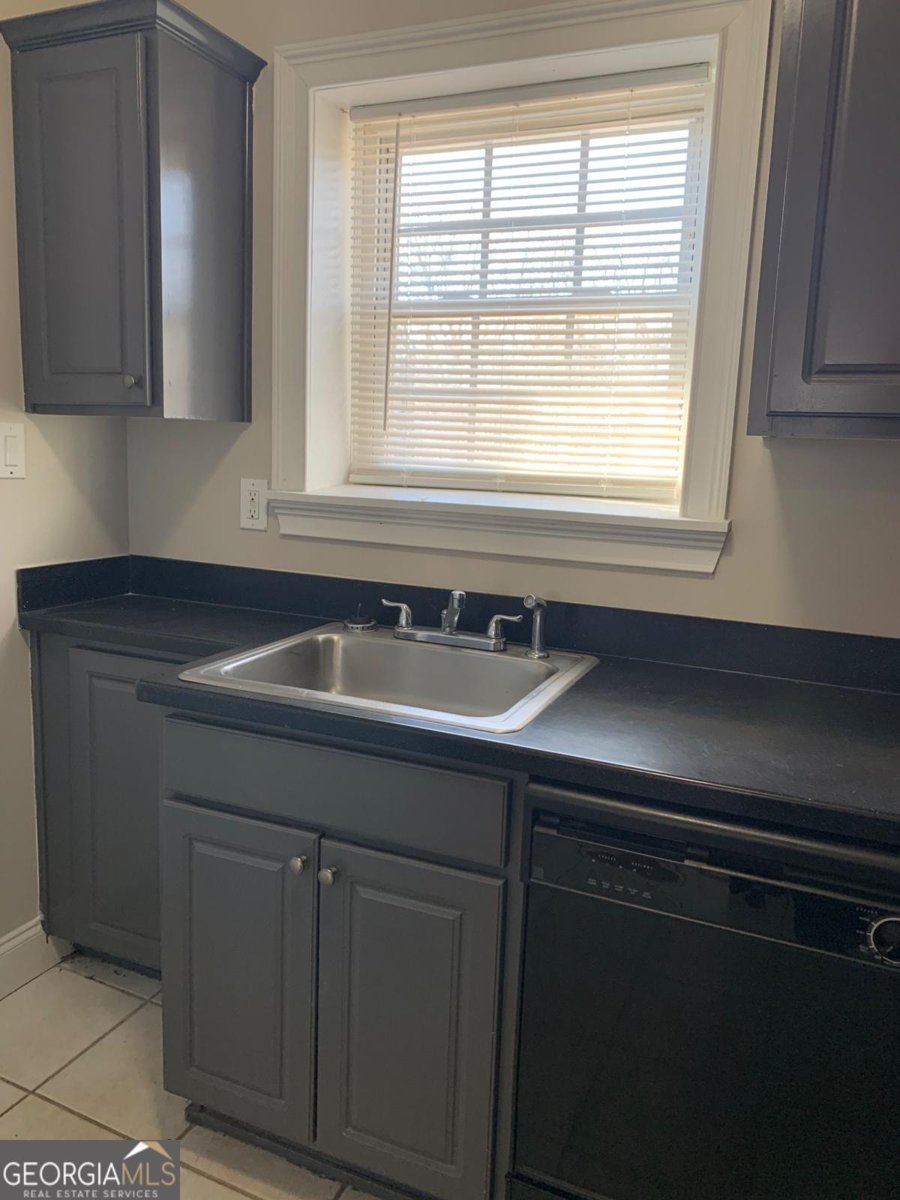 2367 Cascade Road Atlanta - 6