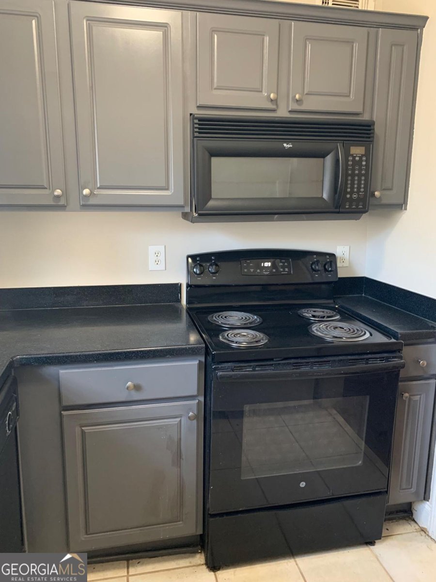 2367 Cascade Road Atlanta - 7