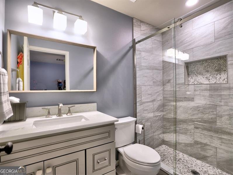 658 VININGS ESTATES Drive Mableton - 22