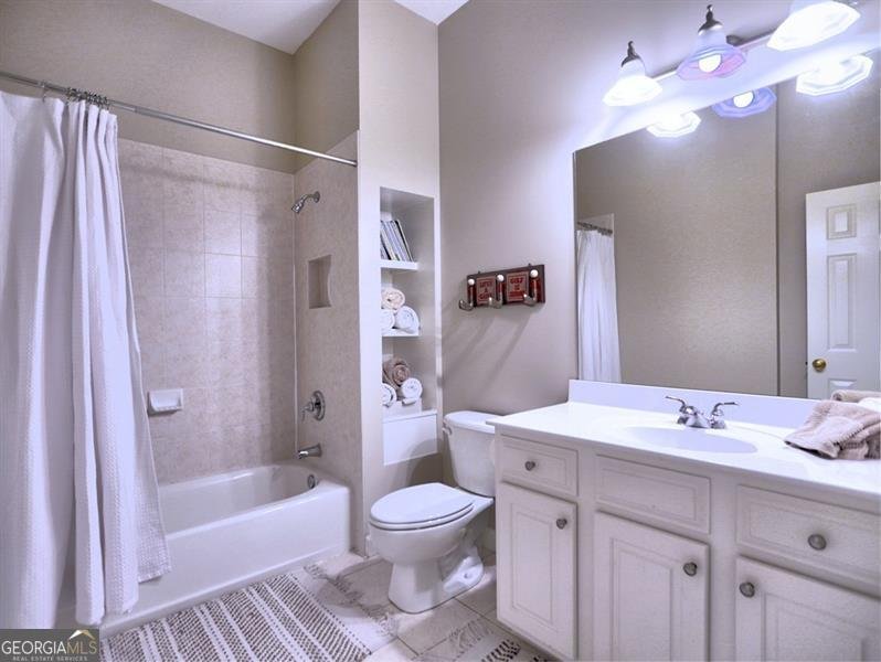 658 VININGS ESTATES Drive Mableton - 36