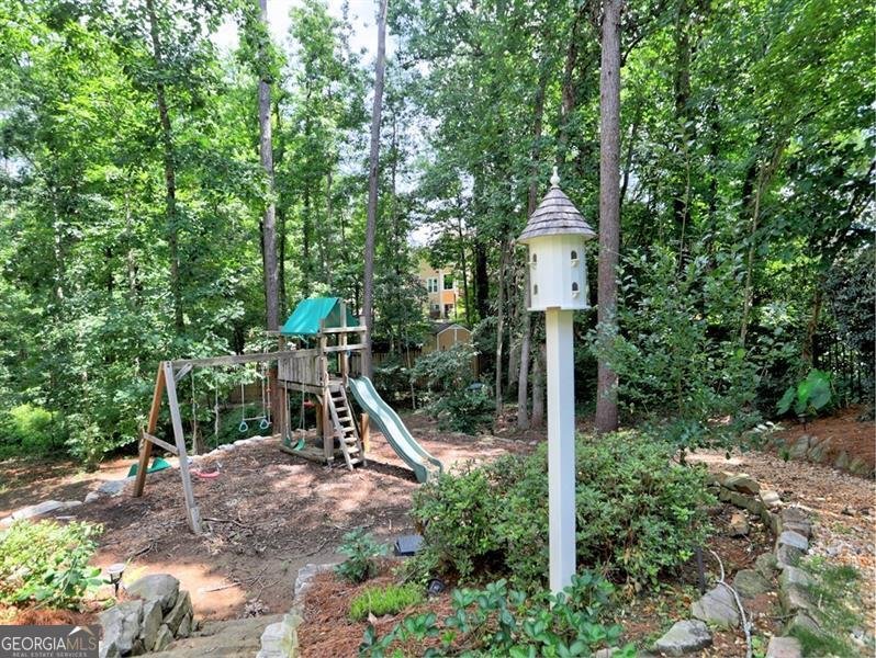 658 VININGS ESTATES Drive Mableton - 6