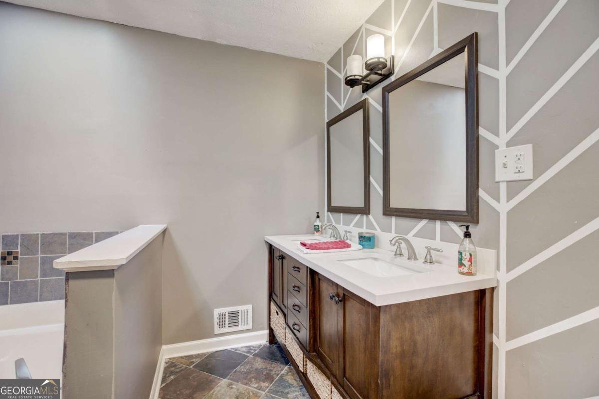 151 Quail Hollow Drive Dallas - 20
