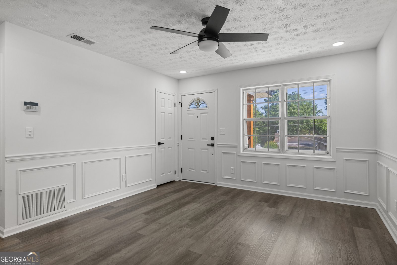 2800 Vultee Drive Columbus - 3