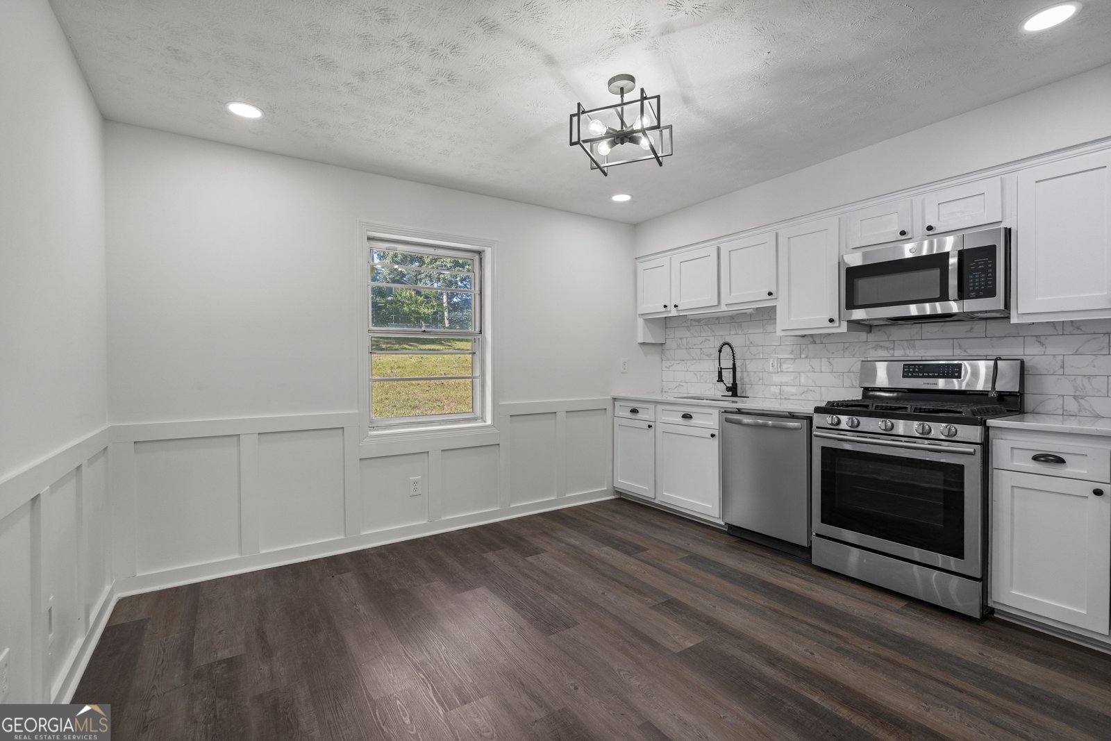 2800 Vultee Drive Columbus - 6