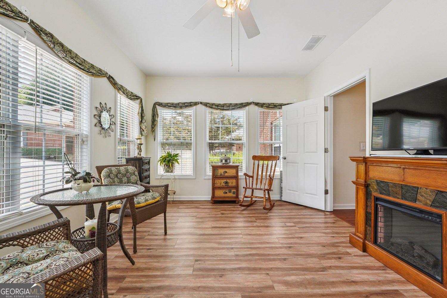 119 Holiday Road, Unit 301 Road Buford - 26
