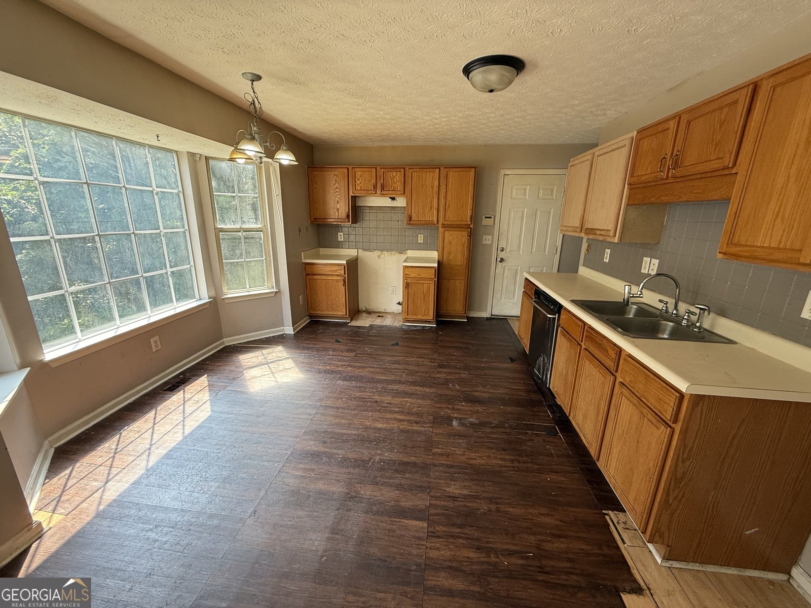 2355 Burdett Ridge Drive South Fulton - 2