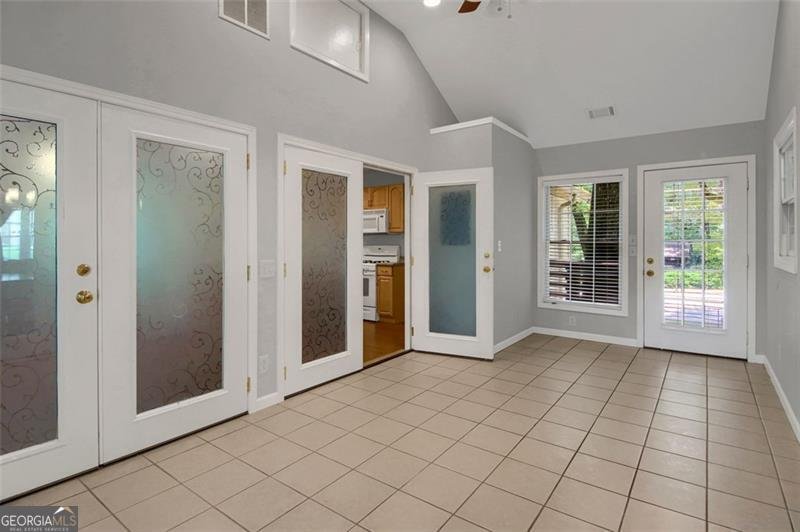 3196 WINDFIELD Circle Tucker - 12