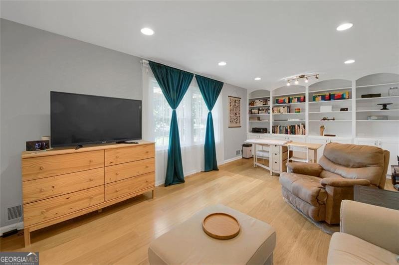 3196 WINDFIELD Circle Tucker - 6