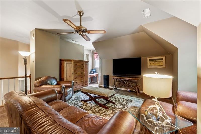 1042 BAILEY Woodstock - 25