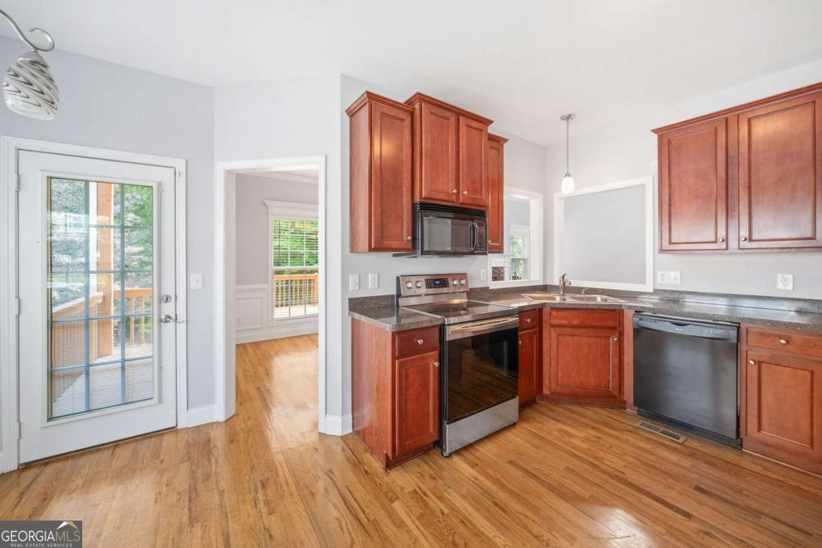 9996 Village South Drive Douglasville - 13