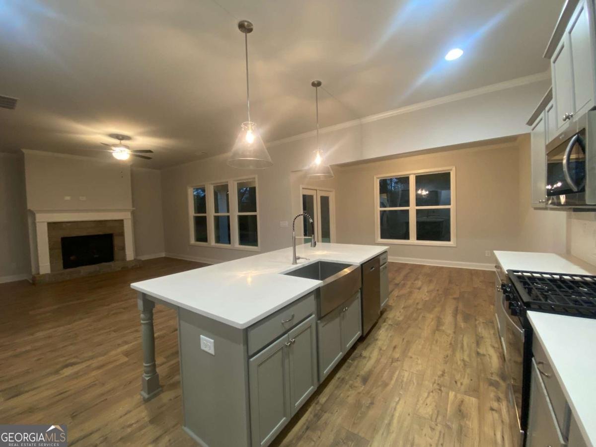 150 Oakdale Road Jefferson - 23