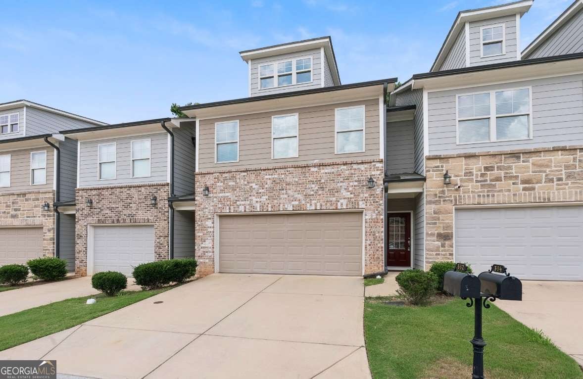382 MULBERRY Row Atlanta - 2