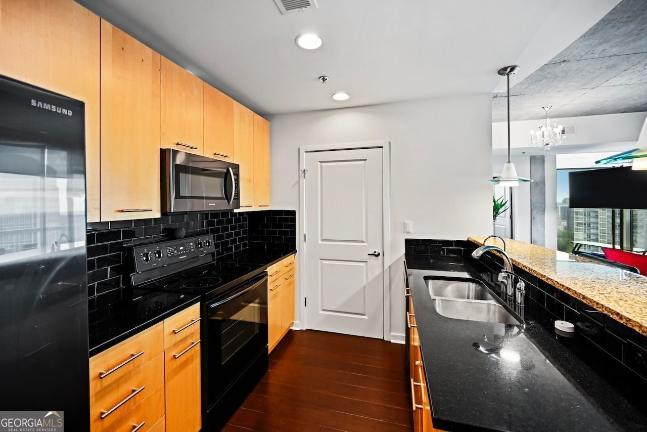 3324 Peachtree Road Atlanta - 17