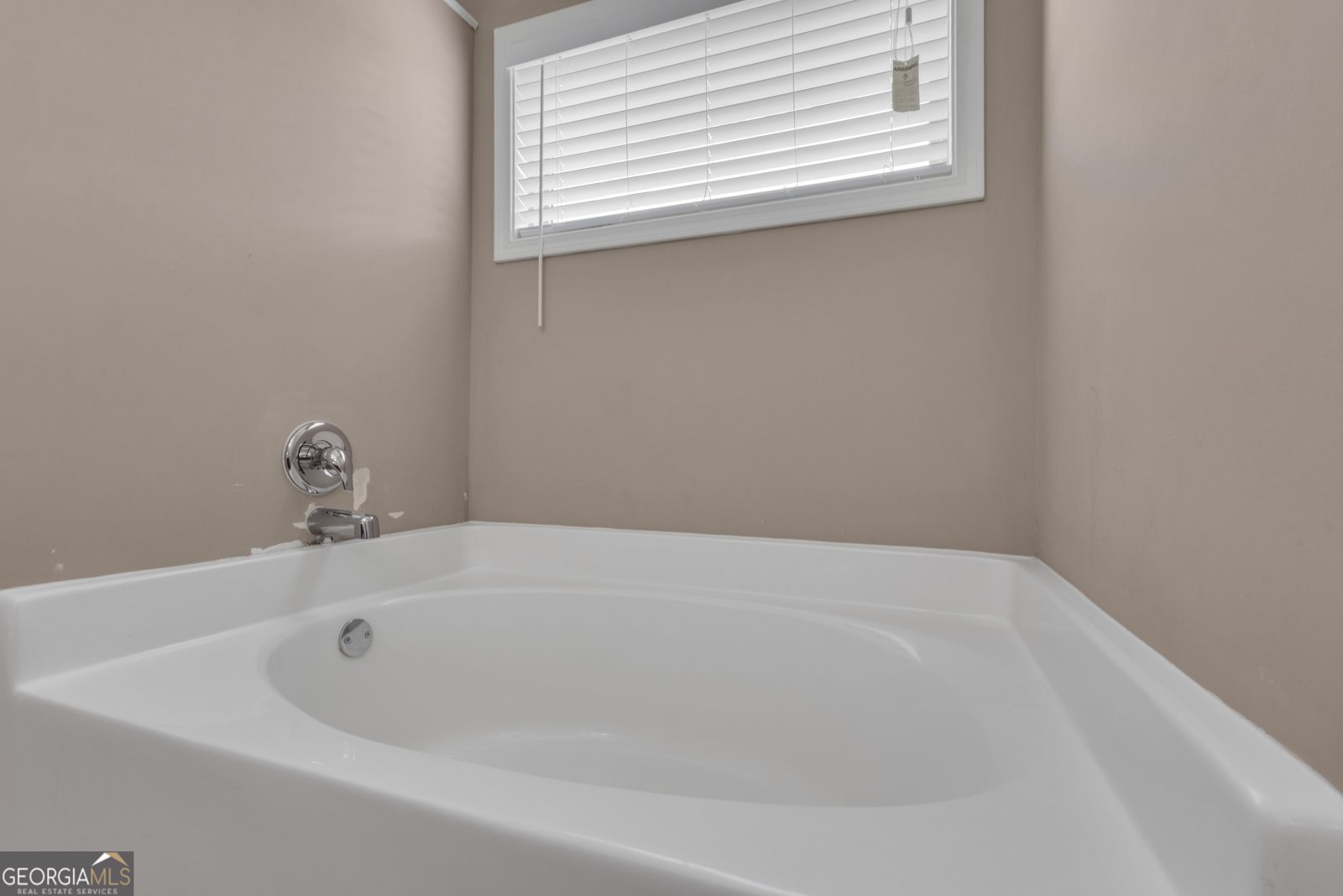 502 Creekside Drive Lagrange - 1