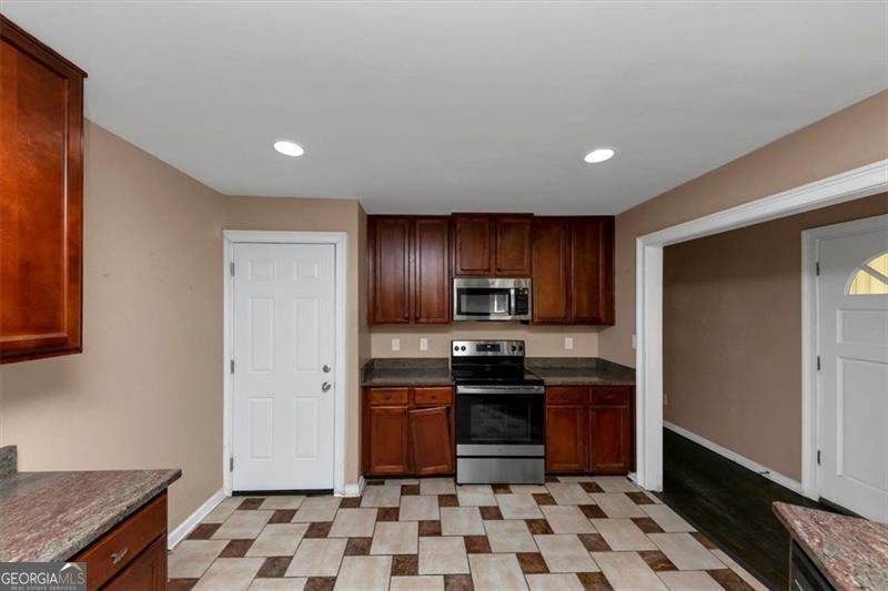 2702 ROLLINGWOOD Lane Atlanta - 10