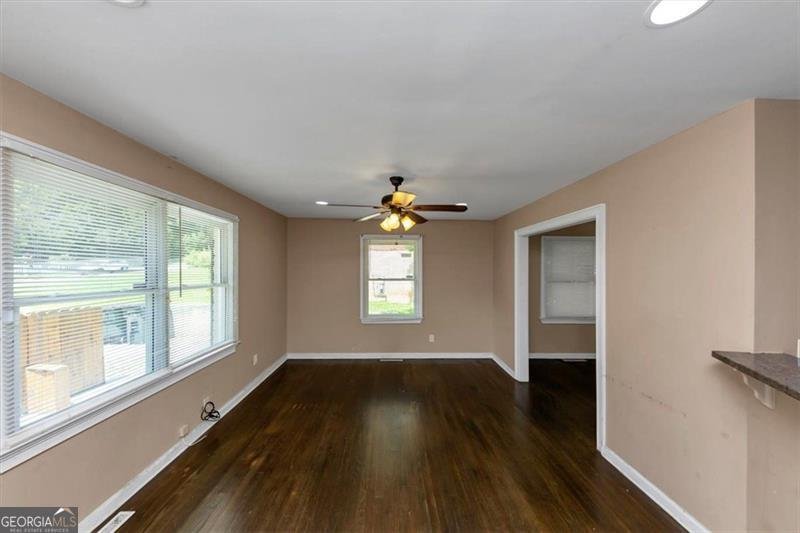 2702 ROLLINGWOOD Lane Atlanta - 4