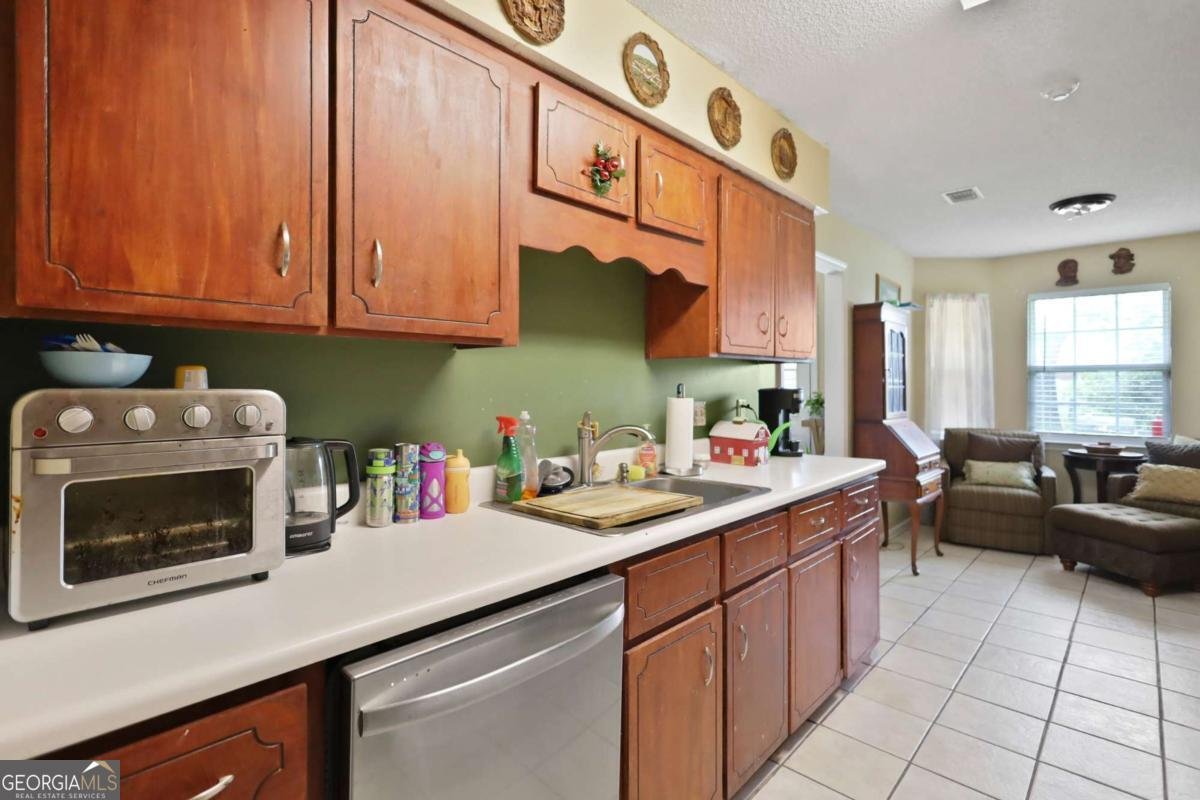 1267 Louise Lane Hinesville - 10