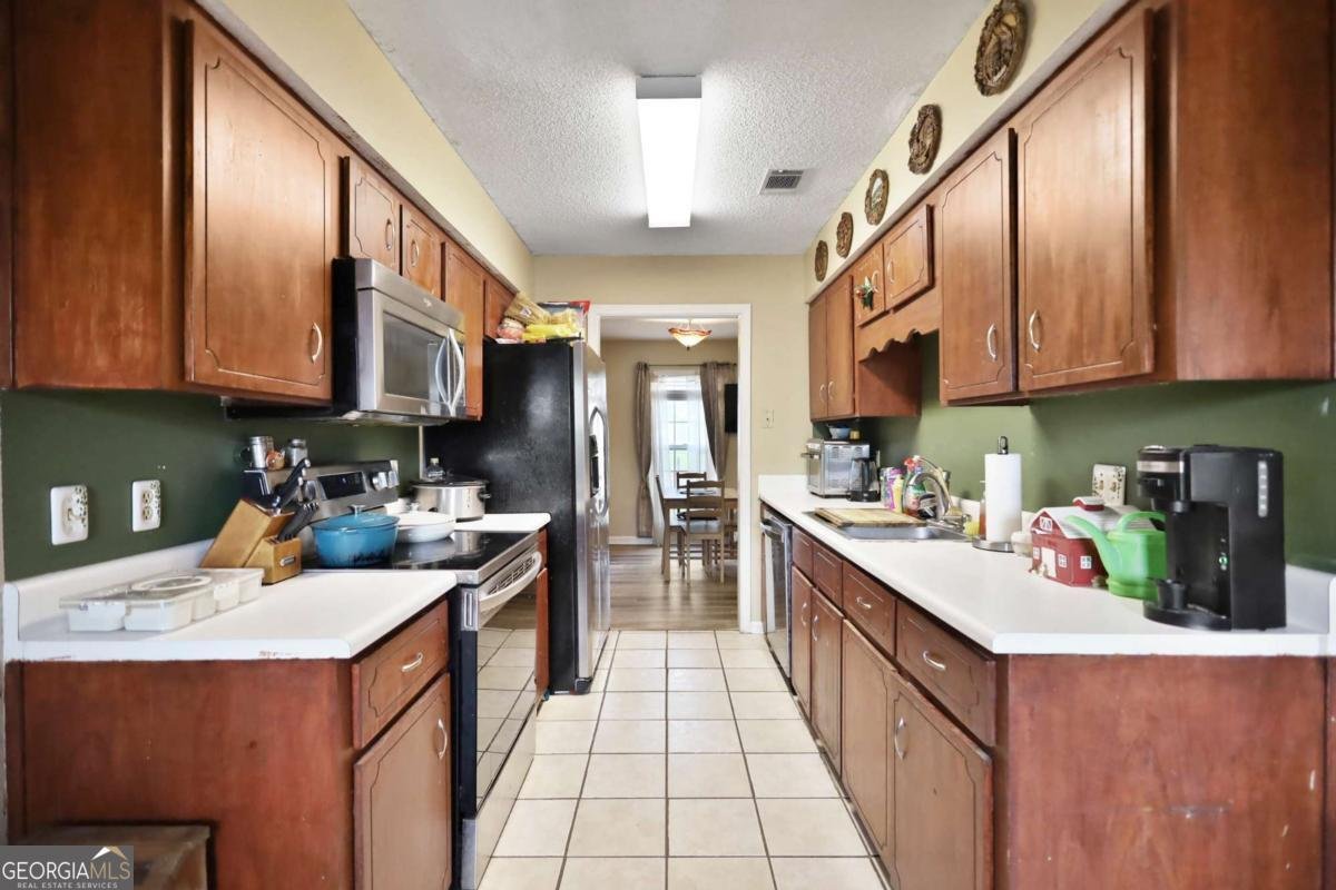 1267 Louise Lane Hinesville - 12