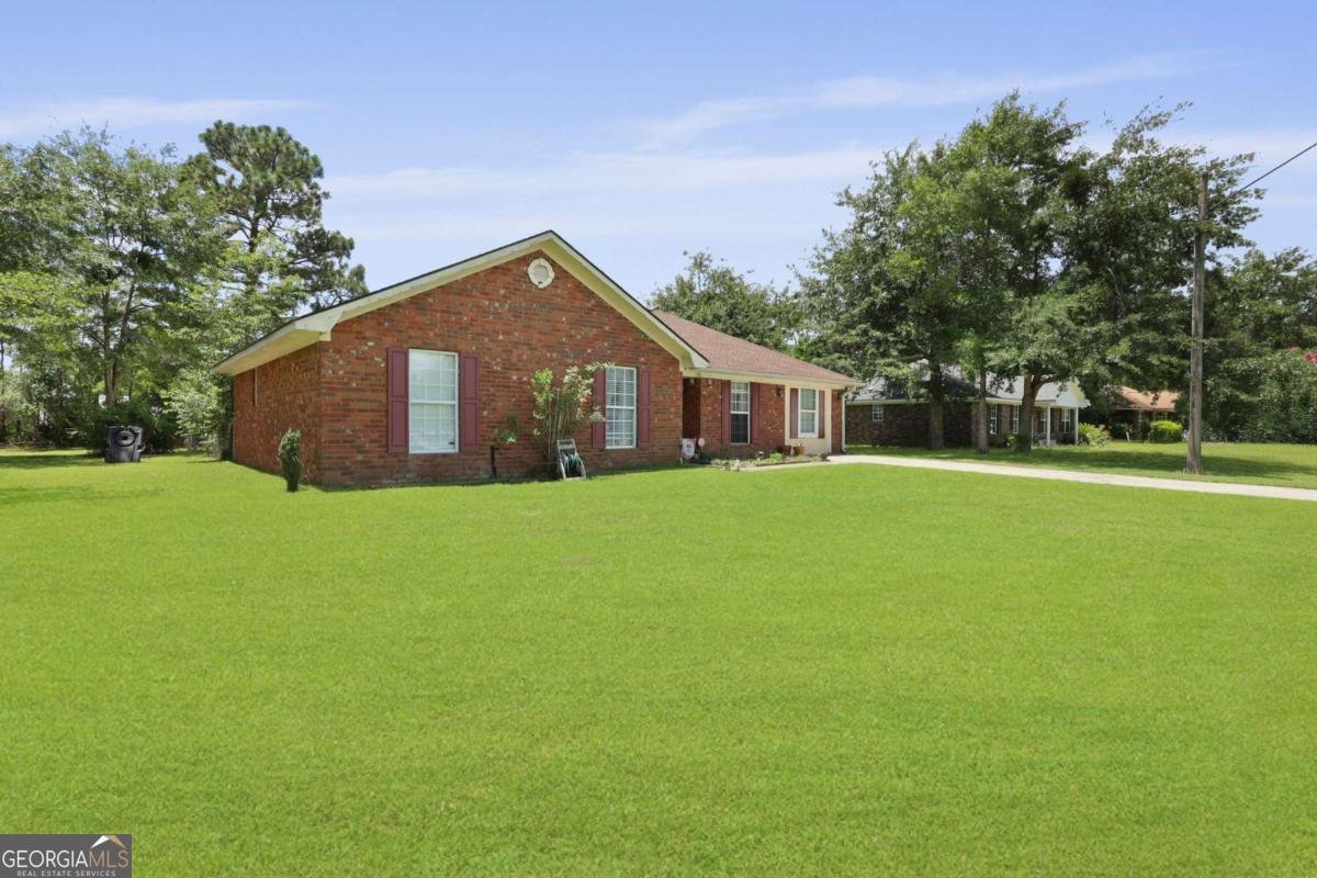 1267 Louise Lane Hinesville - 25