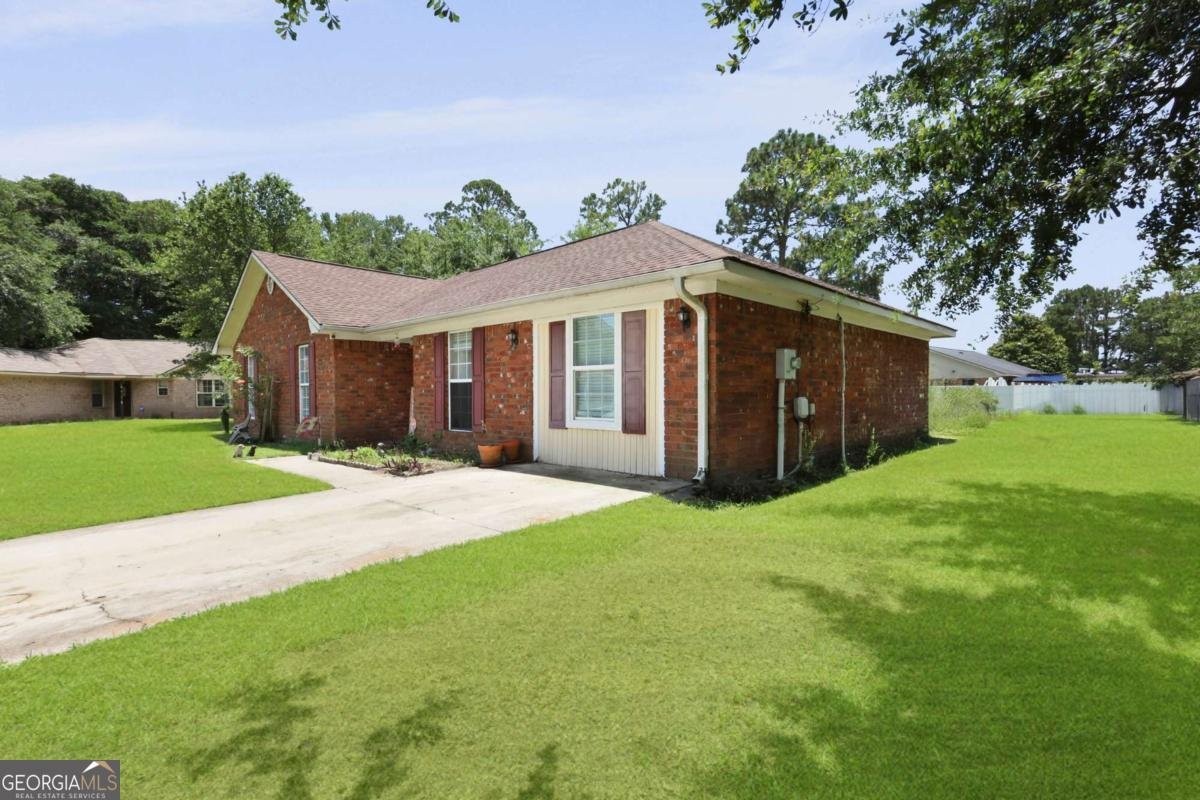 1267 Louise Lane Hinesville - 30