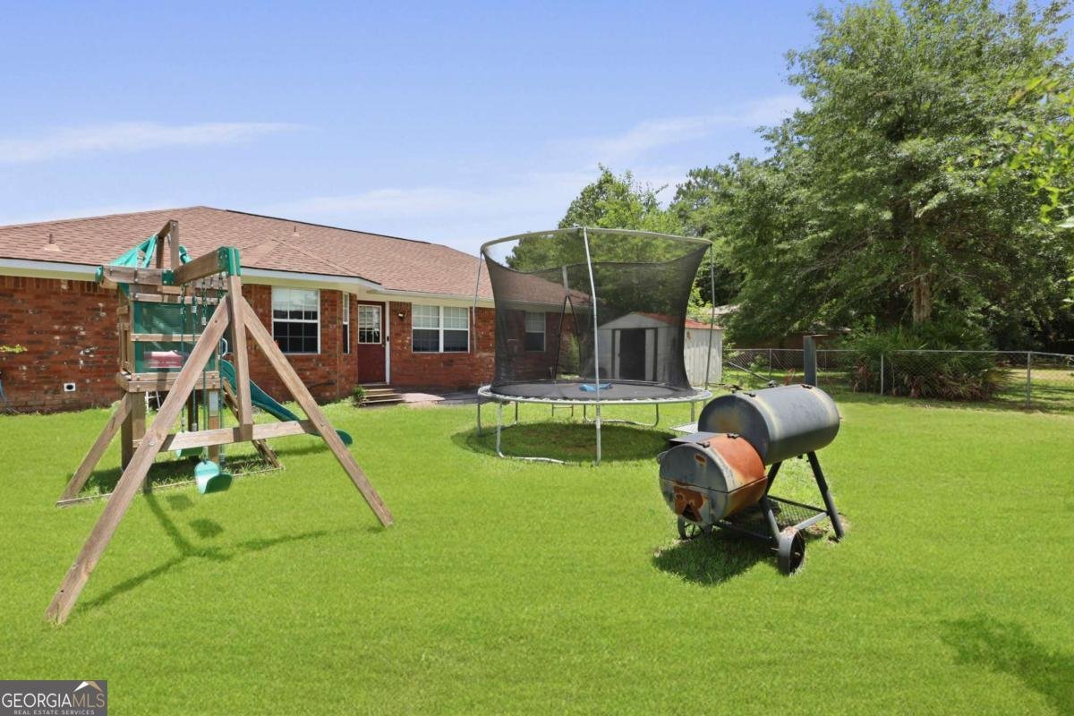 1267 Louise Lane Hinesville - 32