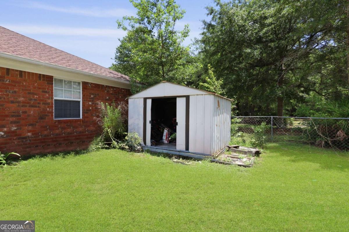 1267 Louise Lane Hinesville - 36