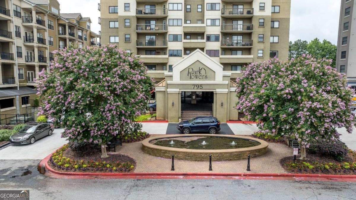795 Hammond Drive Sandy Springs - 1