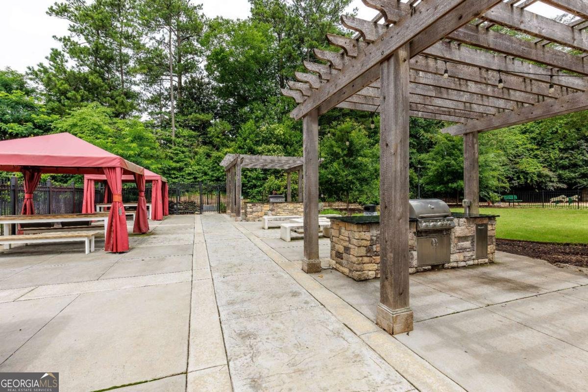 795 Hammond Drive Sandy Springs - 22