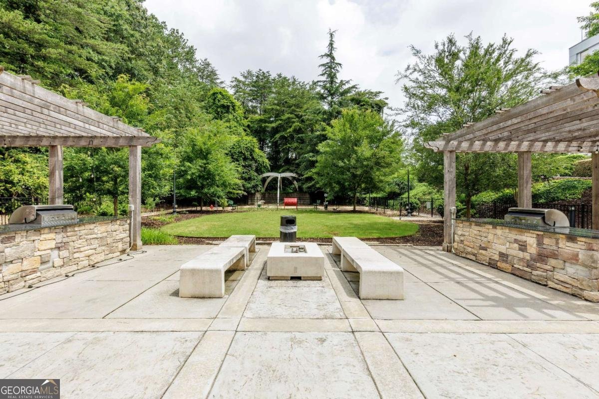 795 Hammond Drive Sandy Springs - 23