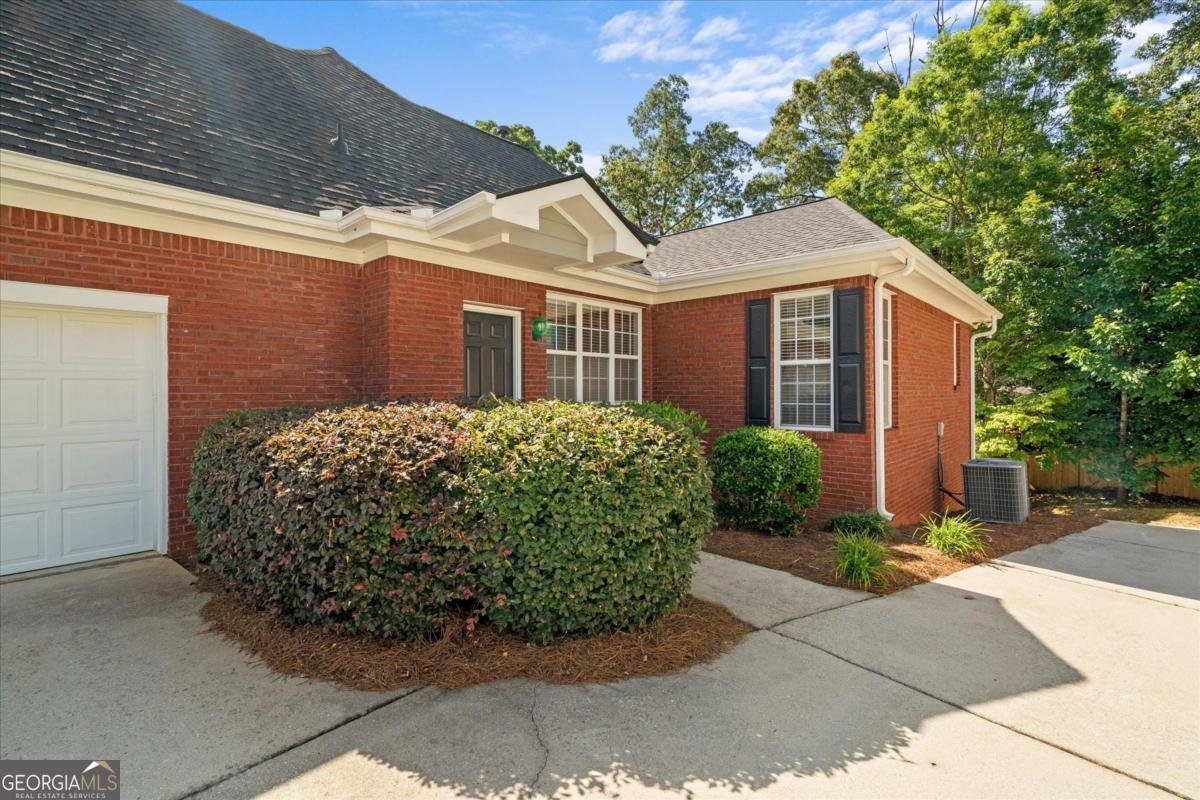 5831 Wembley Drive Douglasville - 34