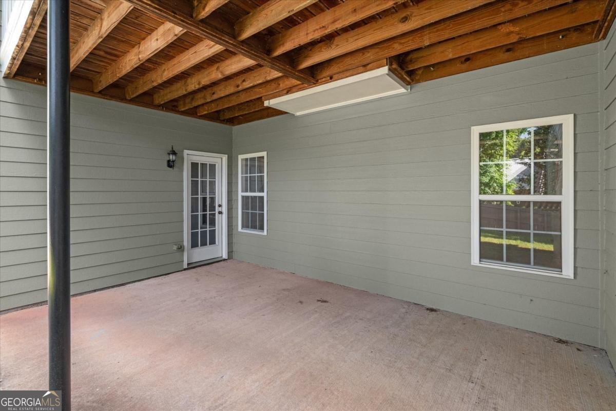 5831 Wembley Drive Douglasville - 39