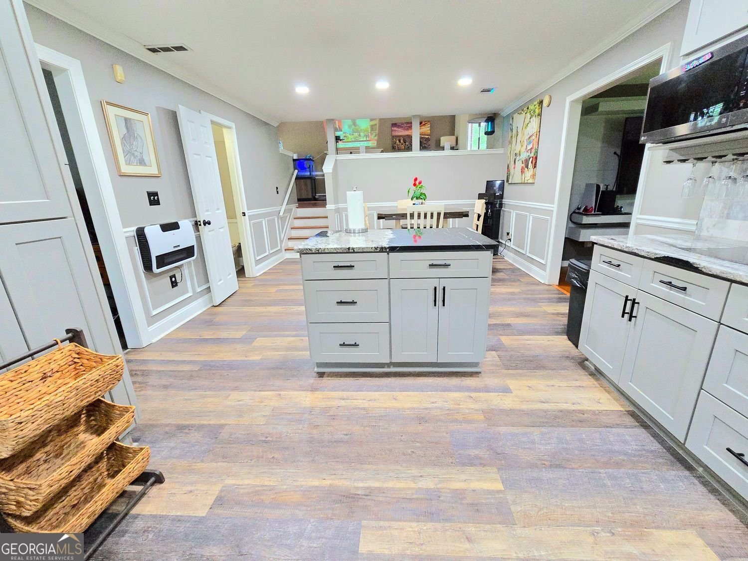 4086 Rex Road Rex - 55