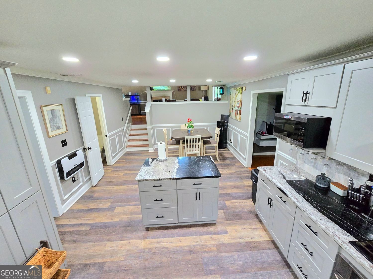 4086 Rex Road Rex - 56
