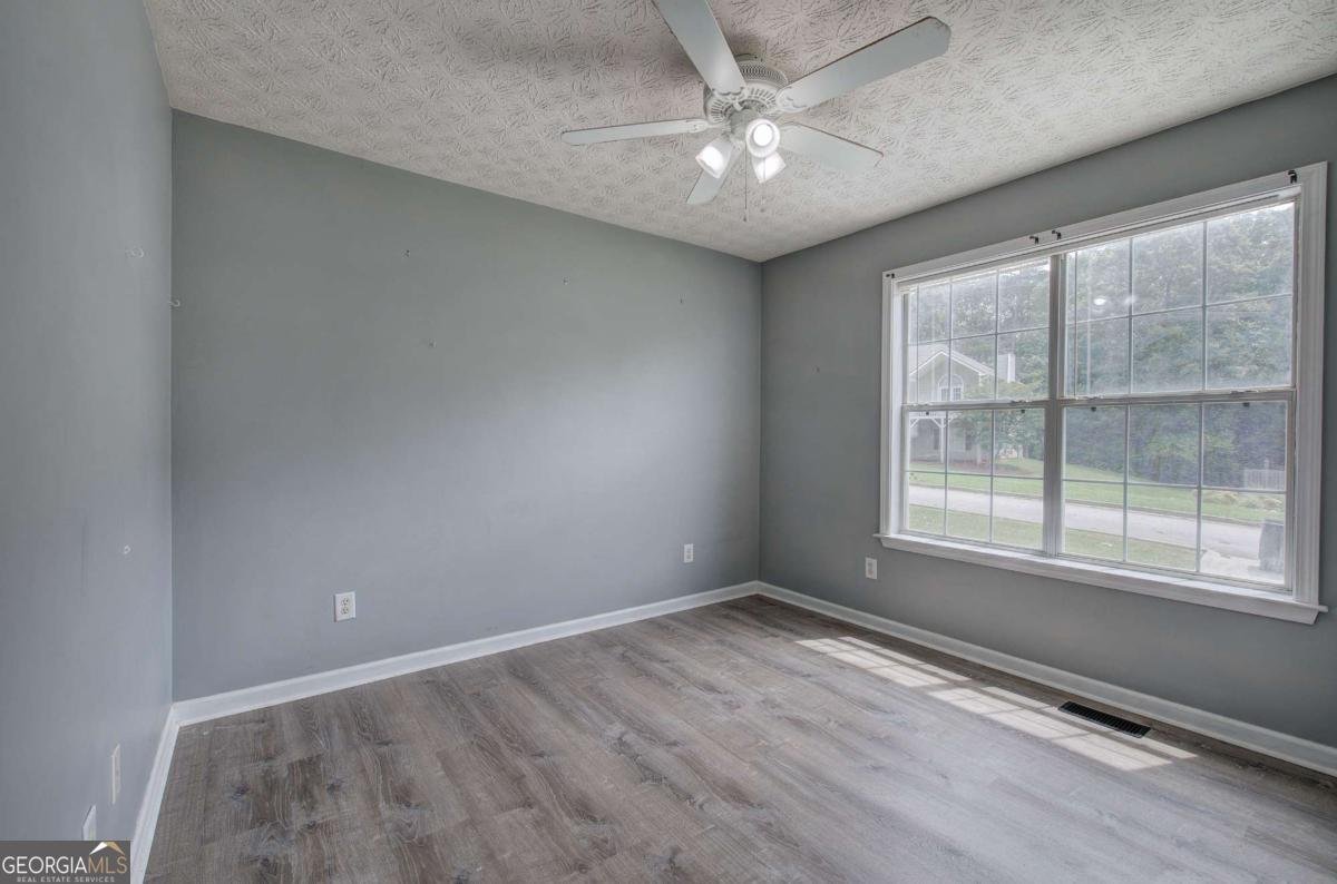 121 Paradise Circle Douglasville - 19