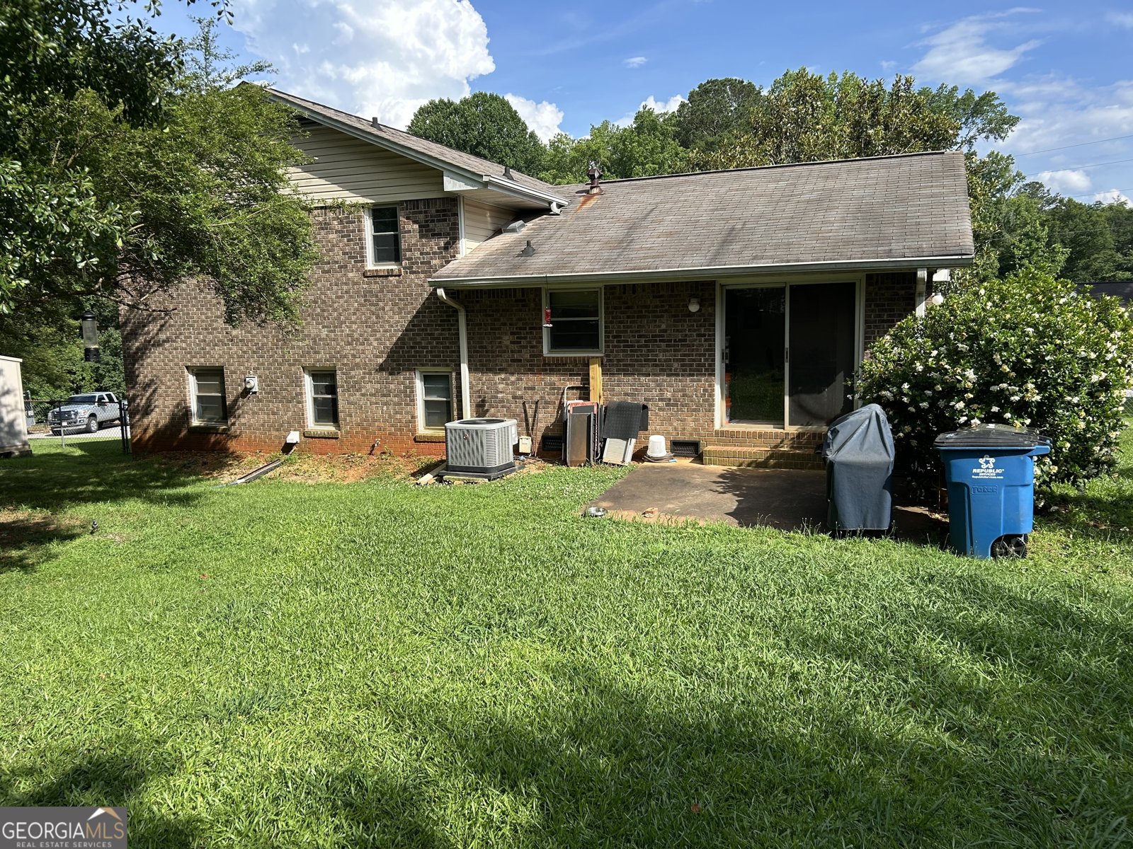 90 Cabriolet Trail Mcdonough - 2
