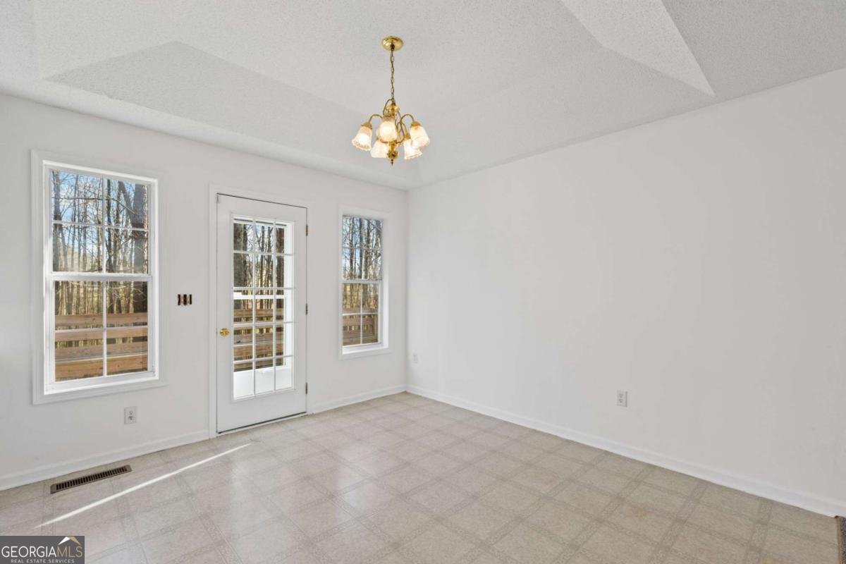 305 BRIDGEWATER Terrace Canton - 14