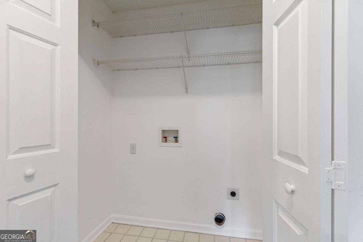 305 BRIDGEWATER Terrace Canton - 17