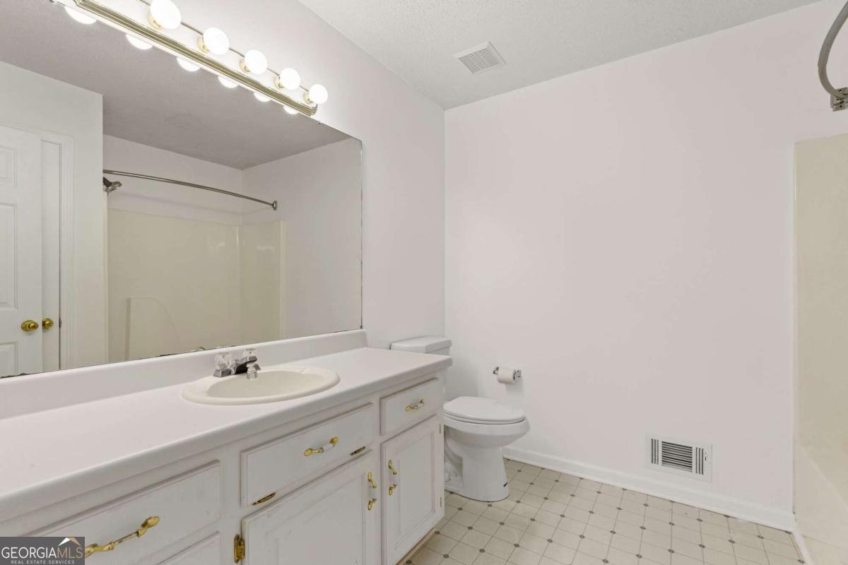 305 BRIDGEWATER Terrace Canton - 22