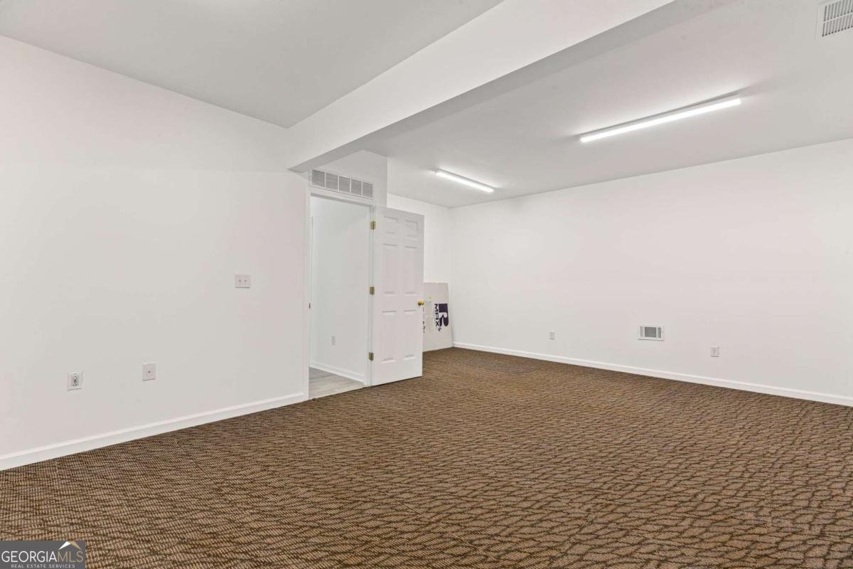305 BRIDGEWATER Terrace Canton - 30