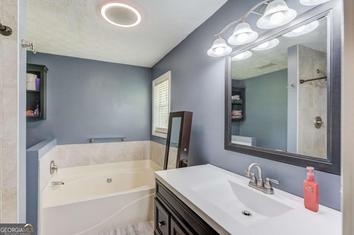 932 Sugar Meadow Lane Sugar Hill - 15